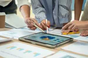 longevity clinic content marketing